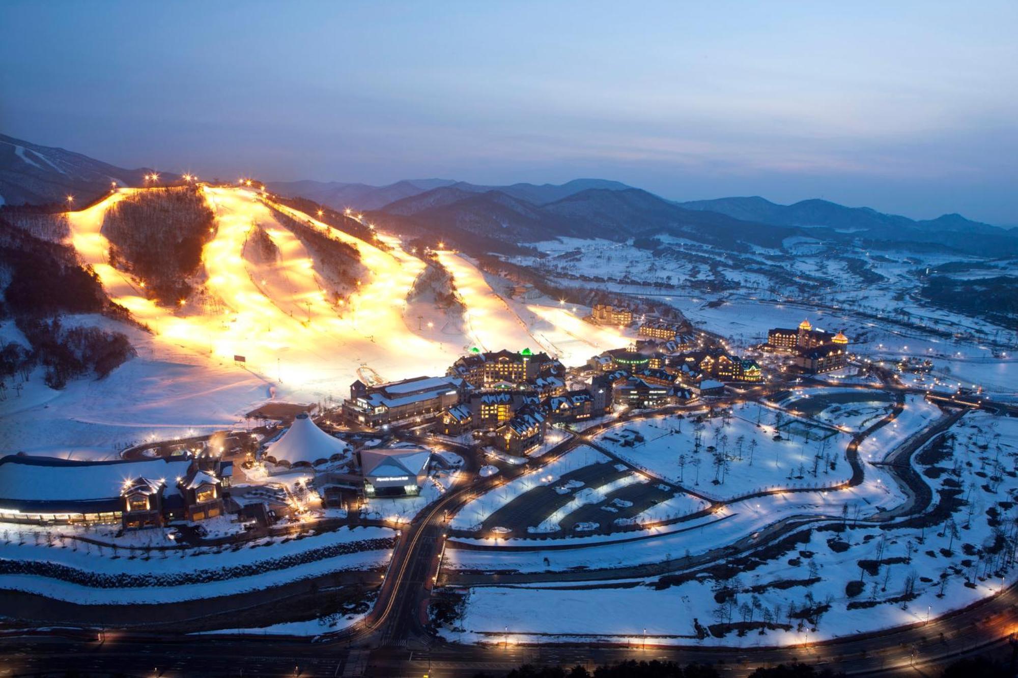 Holiday Inn & Suites Alpensia Pyeongchang Suites By Ihg Ngoại thất bức ảnh